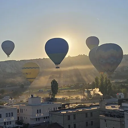 ホテル Unique Cappadocia Palace ギョレメ