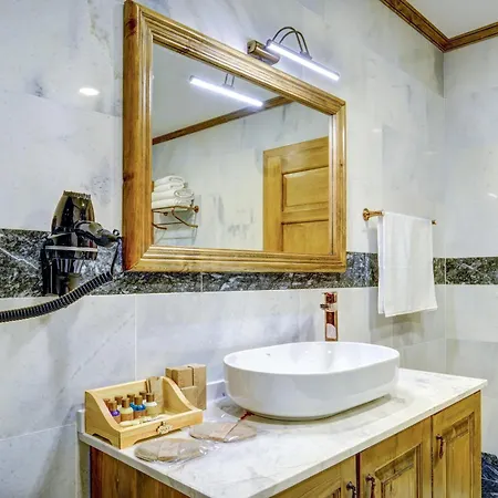 Unique Cappadocia Palace Szálloda