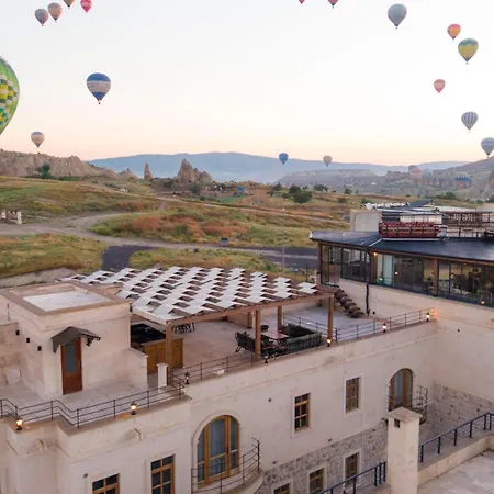 Unique Cappadocia Palace מלון