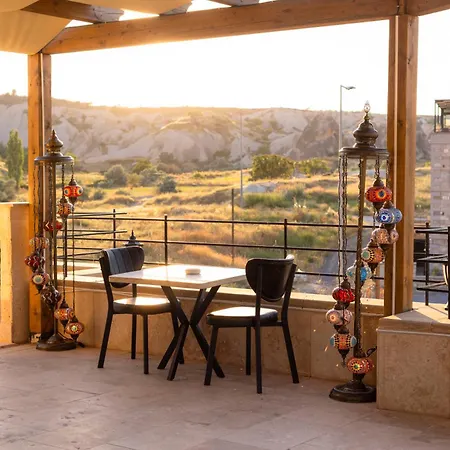 Unique Cappadocia Palace מלון